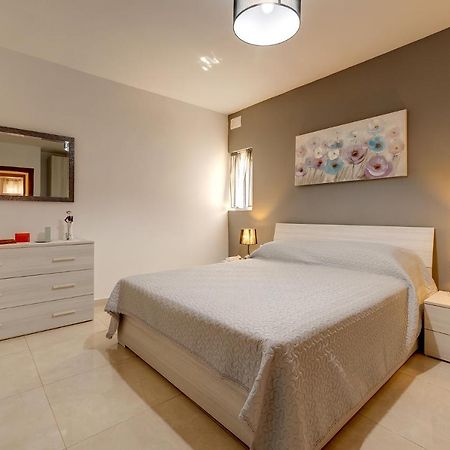 Stylish Bright And Airy Apart In Central Bugibba San Pawl il-Baħar Eksteriør bilde