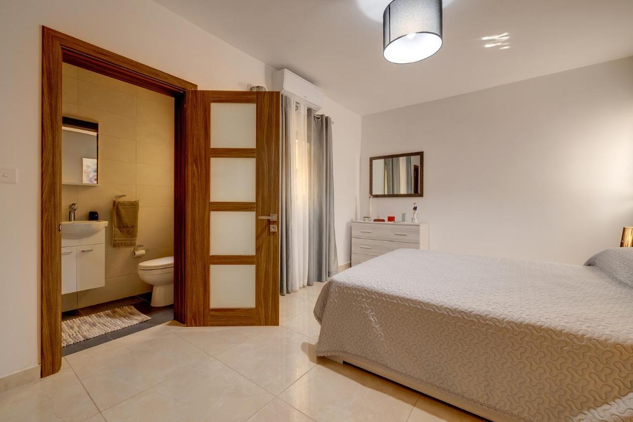 Stylish Bright And Airy Apart In Central Bugibba San Pawl il-Baħar Eksteriør bilde