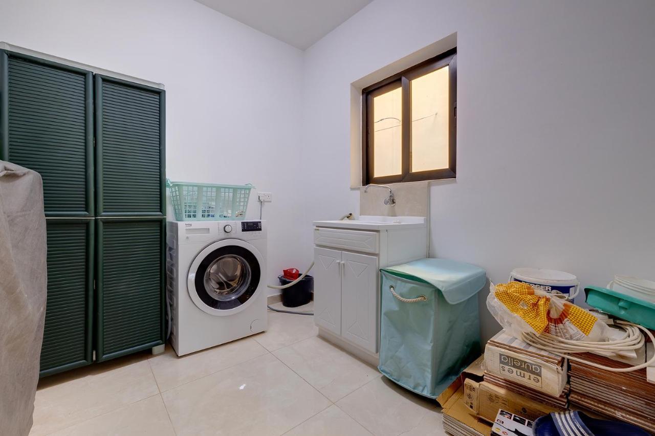 Stylish Bright And Airy Apart In Central Bugibba San Pawl il-Baħar Eksteriør bilde
